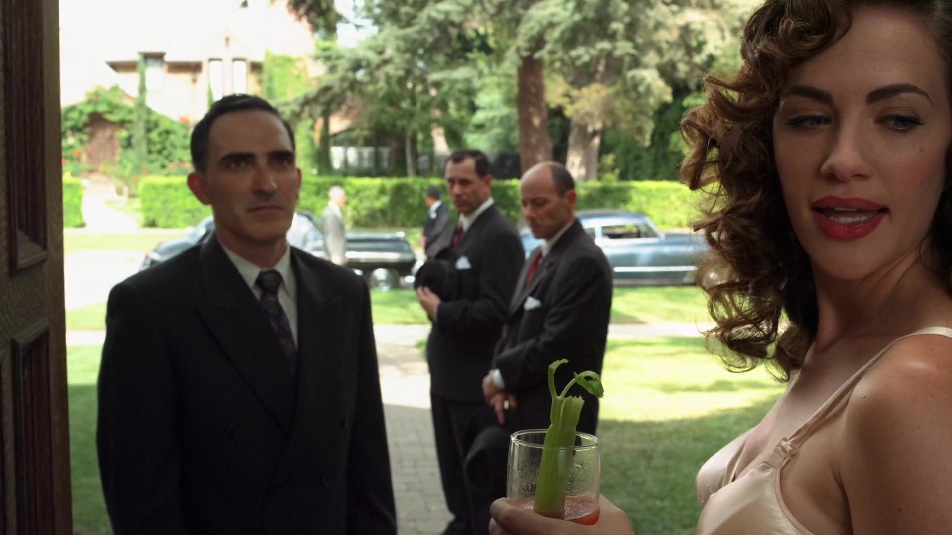 MobCity1x06_019.jpg MobCity1x06_019.jpg