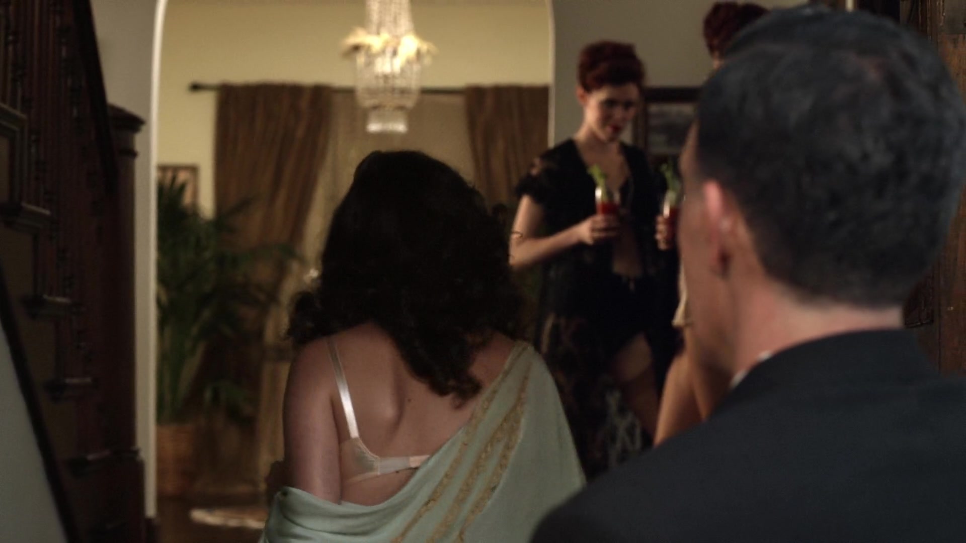 MobCity1x06_035.jpg