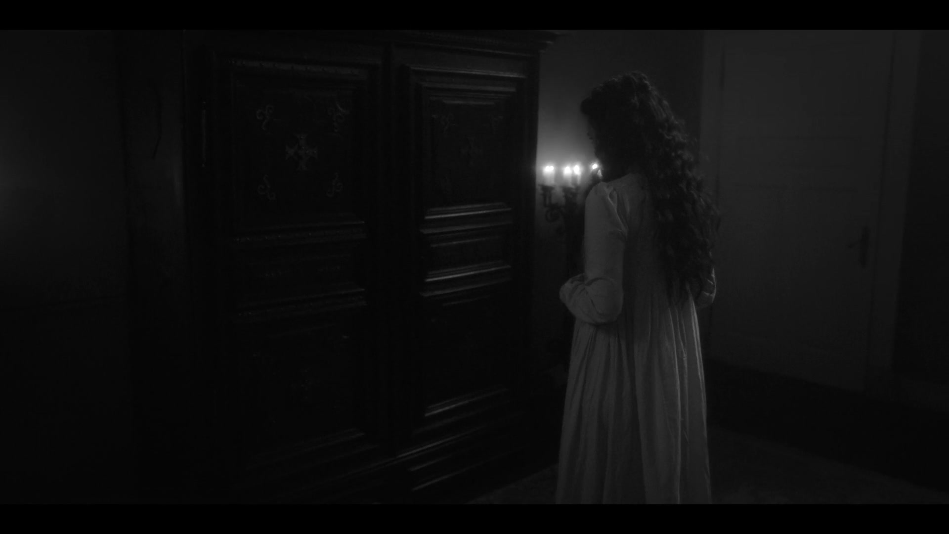 THOBM1x08_0421.jpg THOBM1x08_0421.jpg