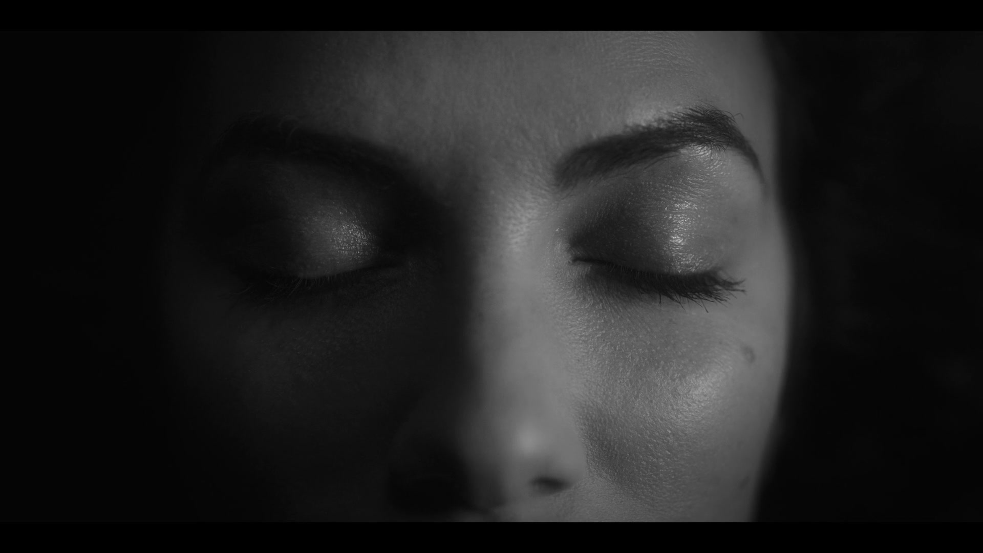 THOBM1x08_0581.jpg THOBM1x08_0581.jpg