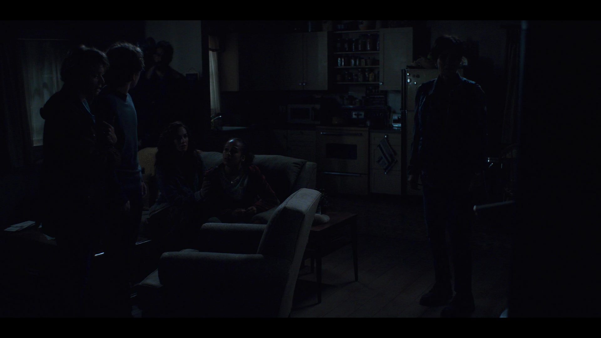 MidnightMass1x07_0003.jpg MidnightMass1x07_0003.jpg