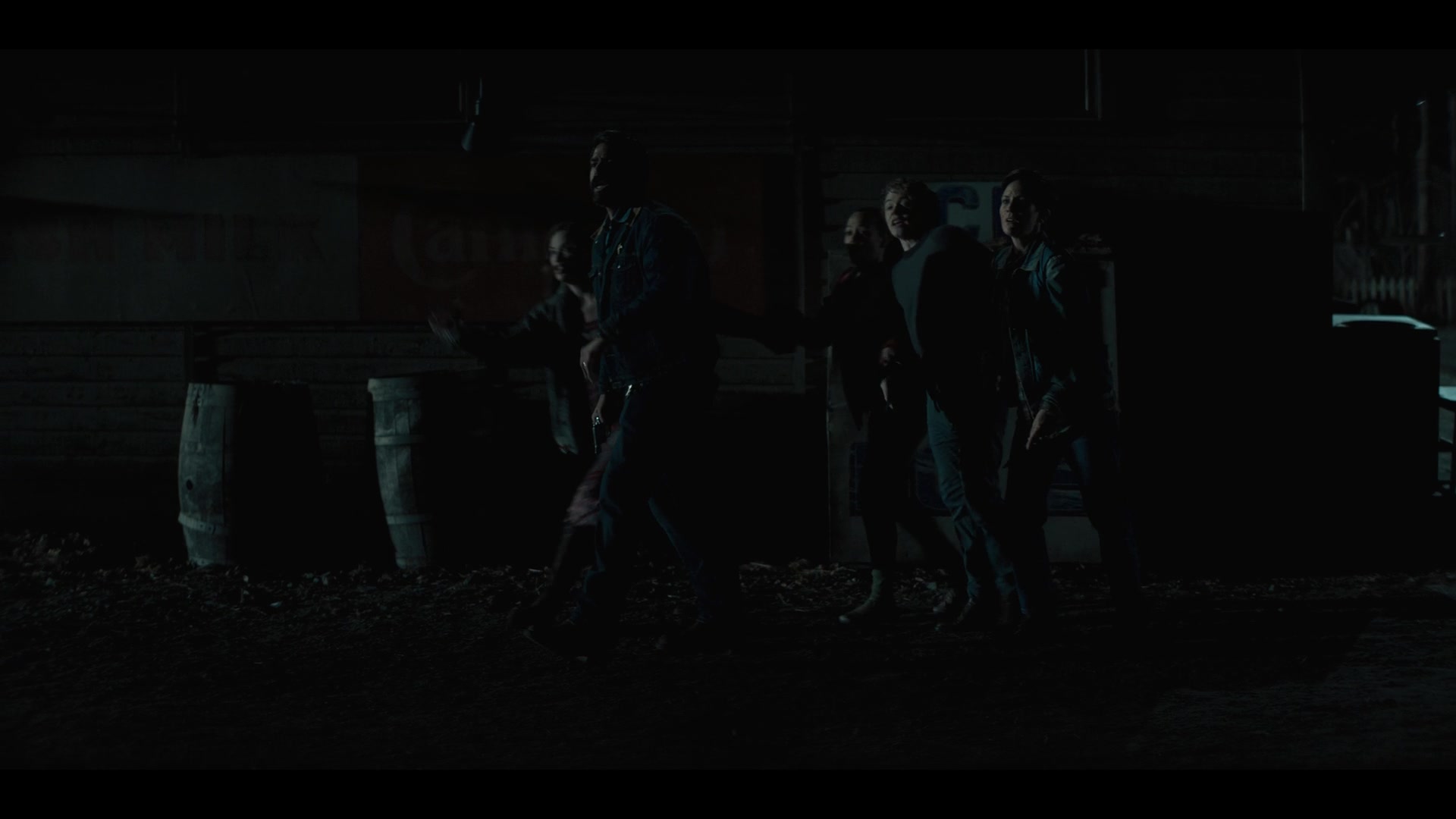 MidnightMass1x07_0090.jpg MidnightMass1x07_0090.jpg