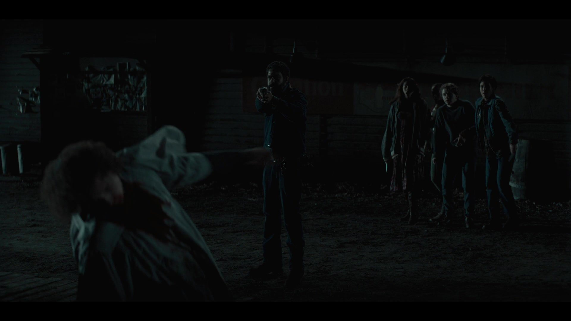 MidnightMass1x07_0097.jpg MidnightMass1x07_0097.jpg