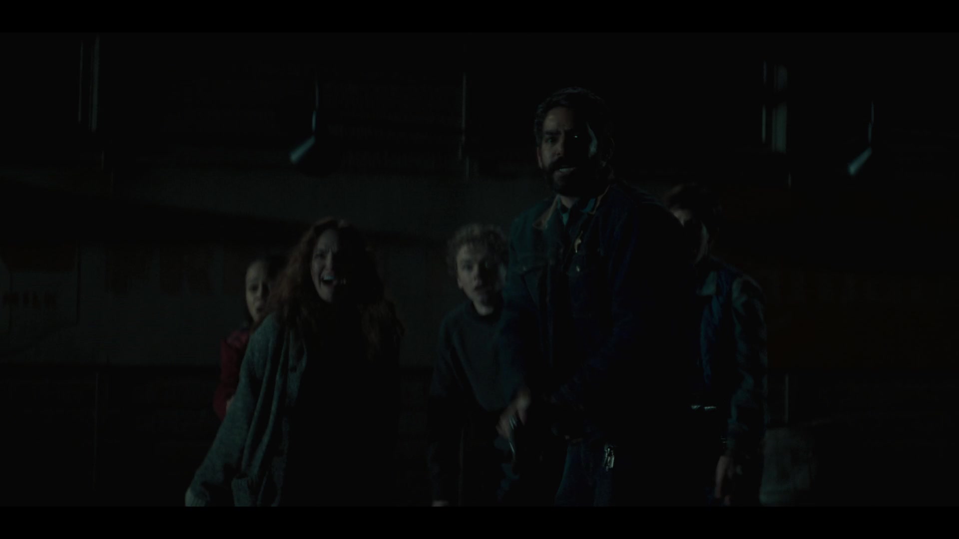 MidnightMass1x07_0100.jpg MidnightMass1x07_0100.jpg