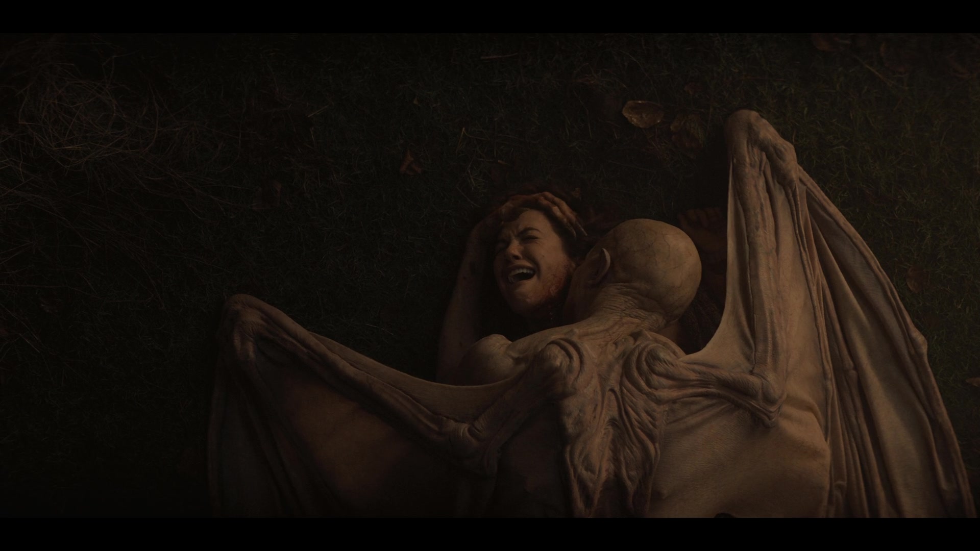 MidnightMass1x07_0145.jpg MidnightMass1x07_0145.jpg