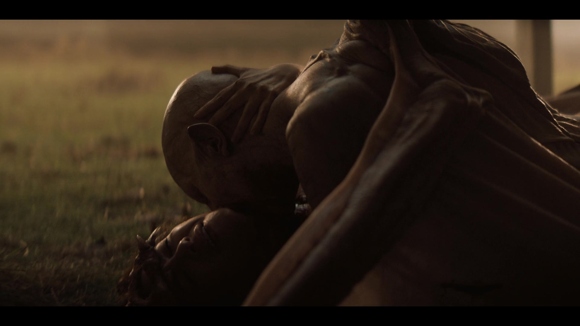 MidnightMass1x07_0163.jpg MidnightMass1x07_0163.jpg