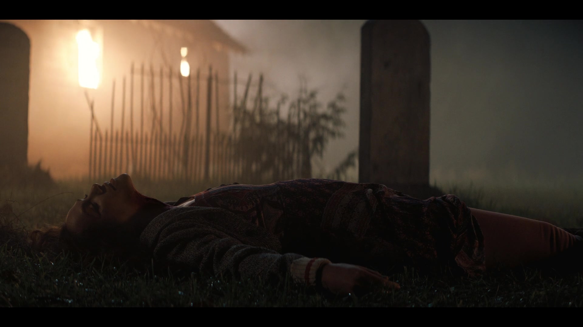 MidnightMass1x07_0177.jpg MidnightMass1x07_0177.jpg