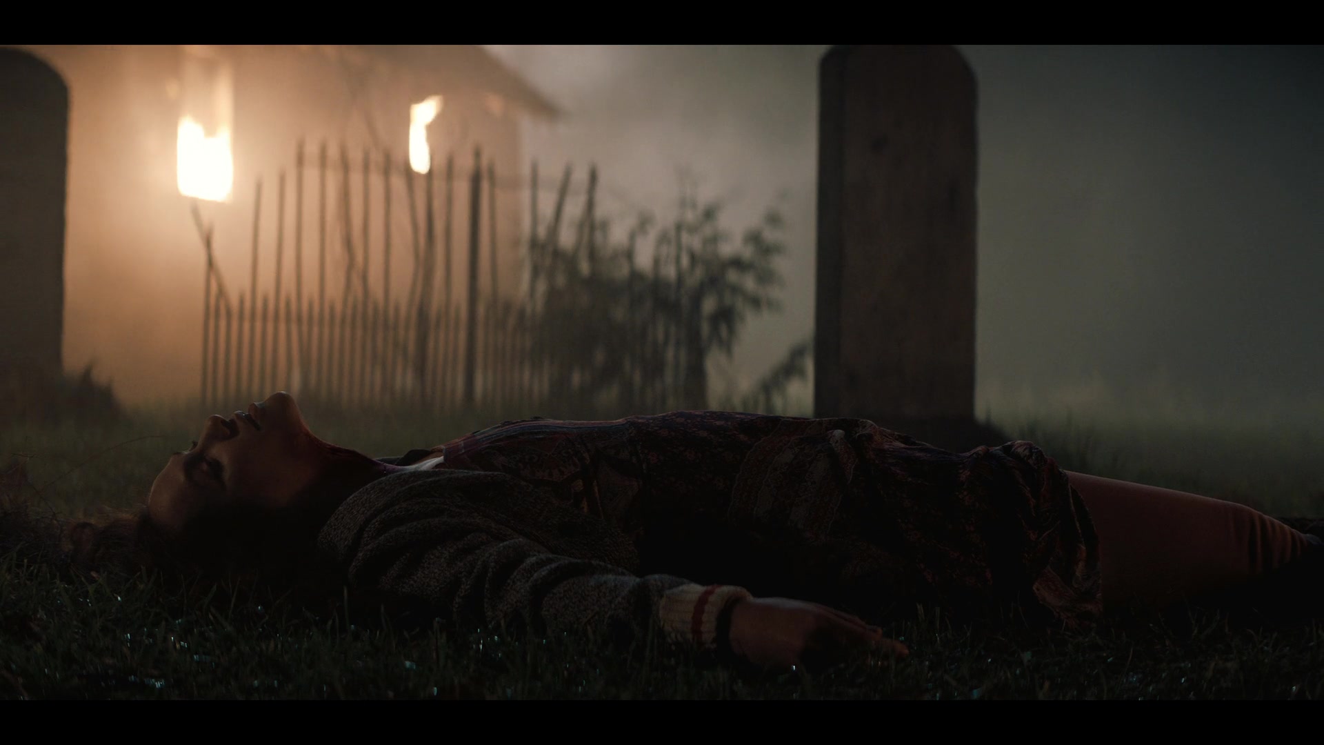 MidnightMass1x07_0178.jpg MidnightMass1x07_0178.jpg