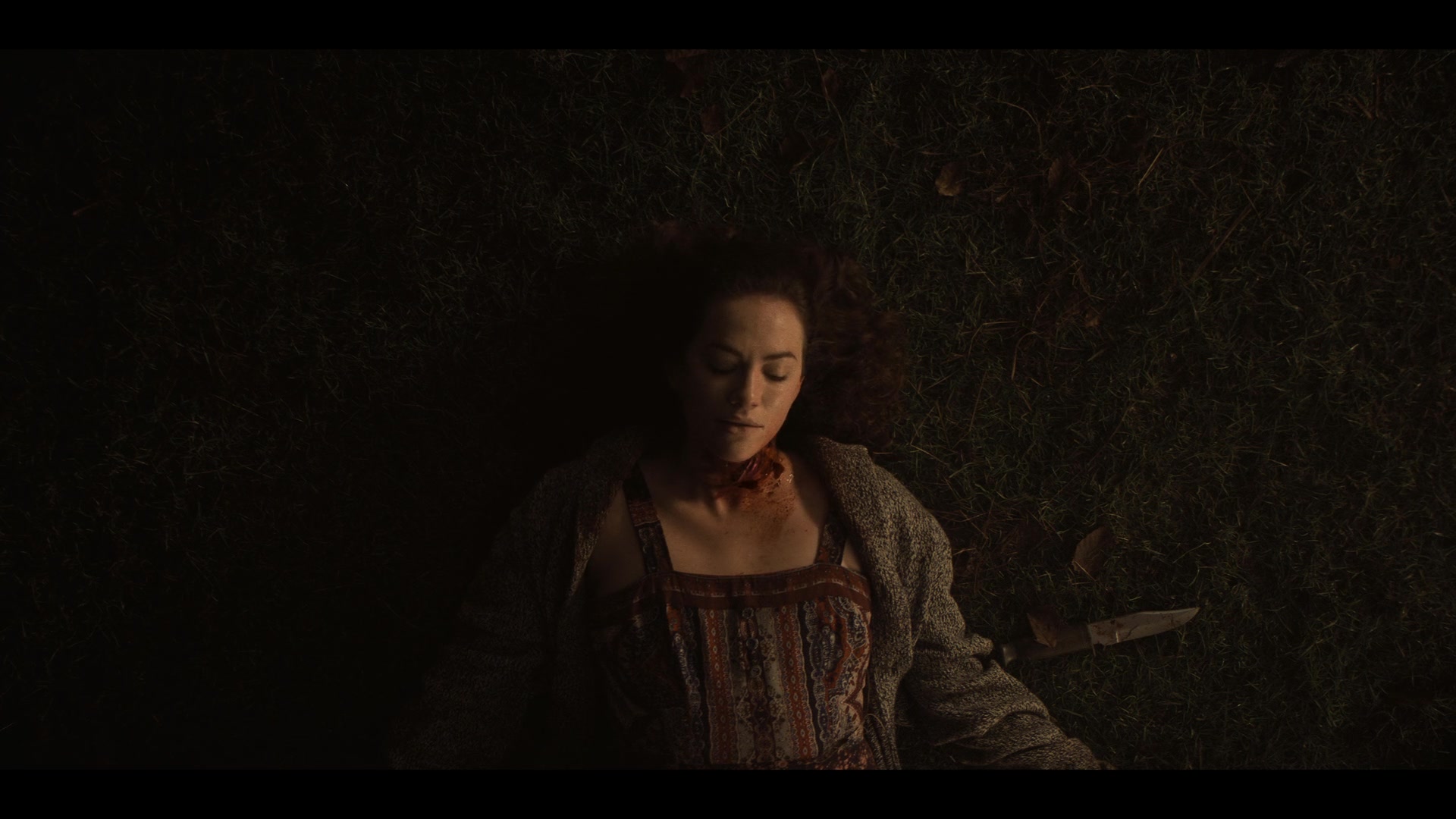 MidnightMass1x07_0179.jpg MidnightMass1x07_0179.jpg