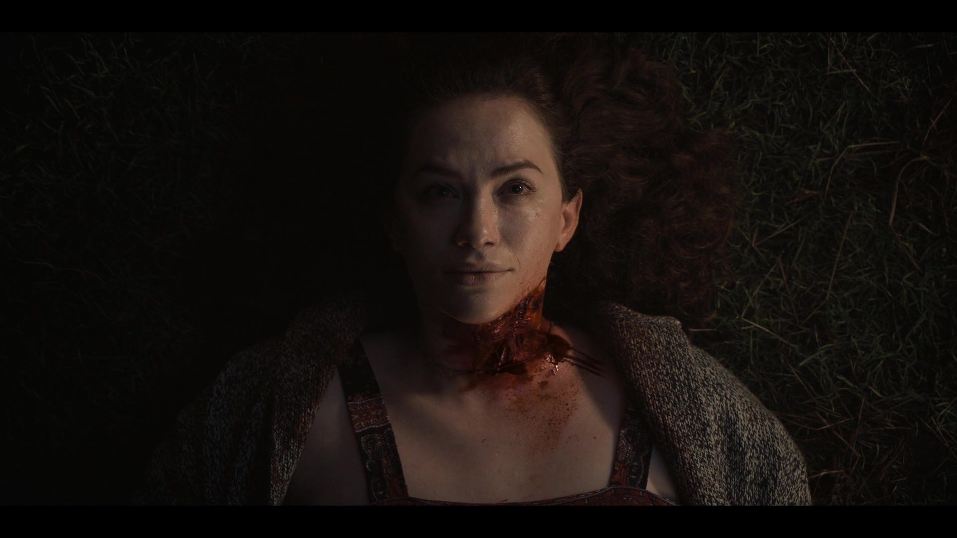 MidnightMass1x07_0259.jpg MidnightMass1x07_0259.jpg