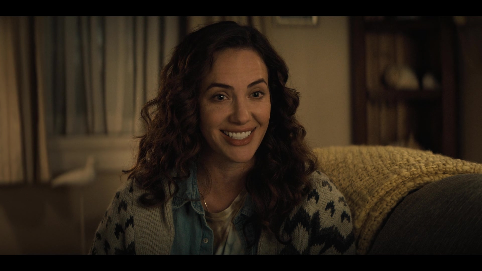 MidnightMass1x07_0260.jpg MidnightMass1x07_0260.jpg