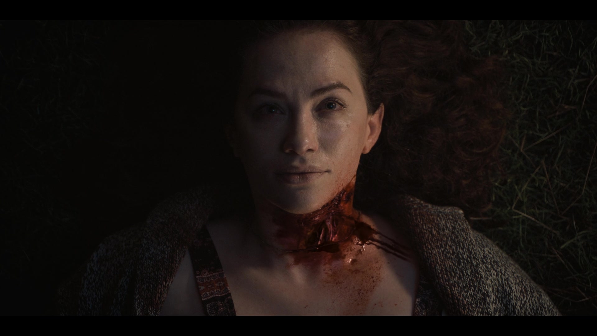 MidnightMass1x07_0265.jpg MidnightMass1x07_0265.jpg