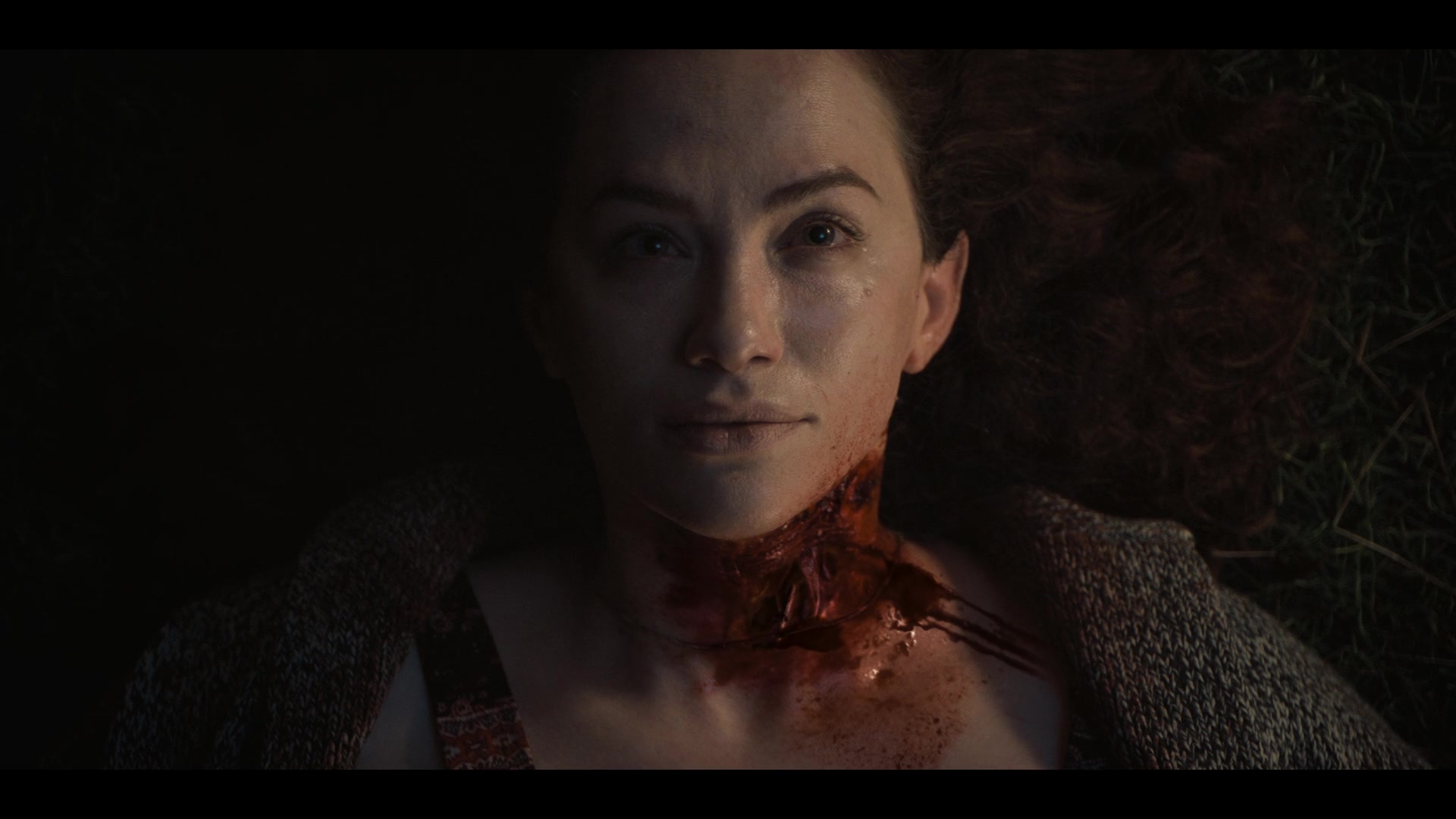 MidnightMass1x07_0270.jpg MidnightMass1x07_0270.jpg