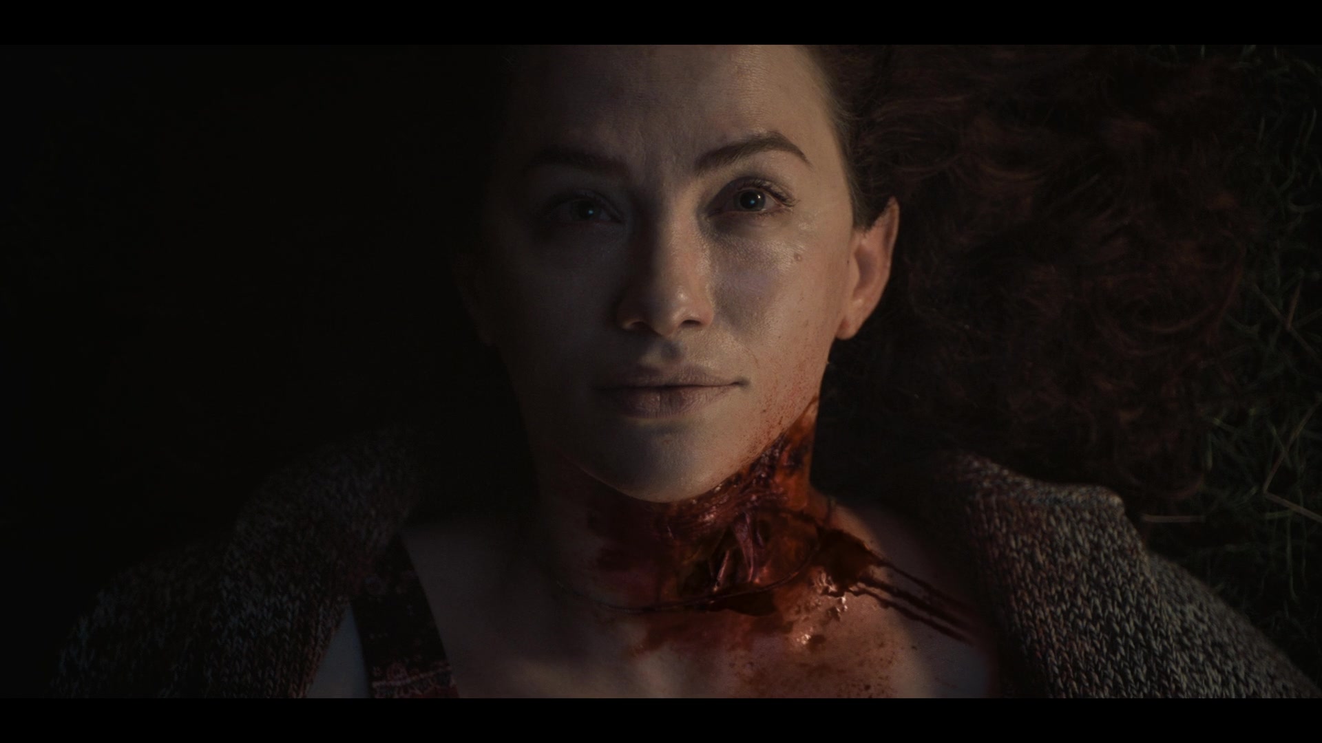 MidnightMass1x07_0272.jpg MidnightMass1x07_0272.jpg